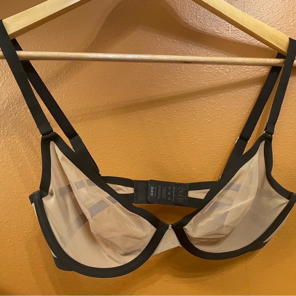 Cuup 32D Plunge Bra